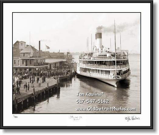 Click on this image to see an enlarged view of STR. TASHMOO Detroit Steamer Tashmoo photo.